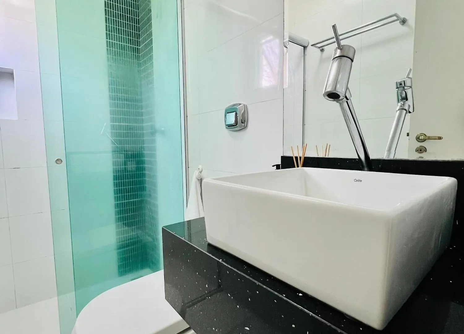 Lindo Apto Balneario Camboriu 1200 M Praia Central Apartment