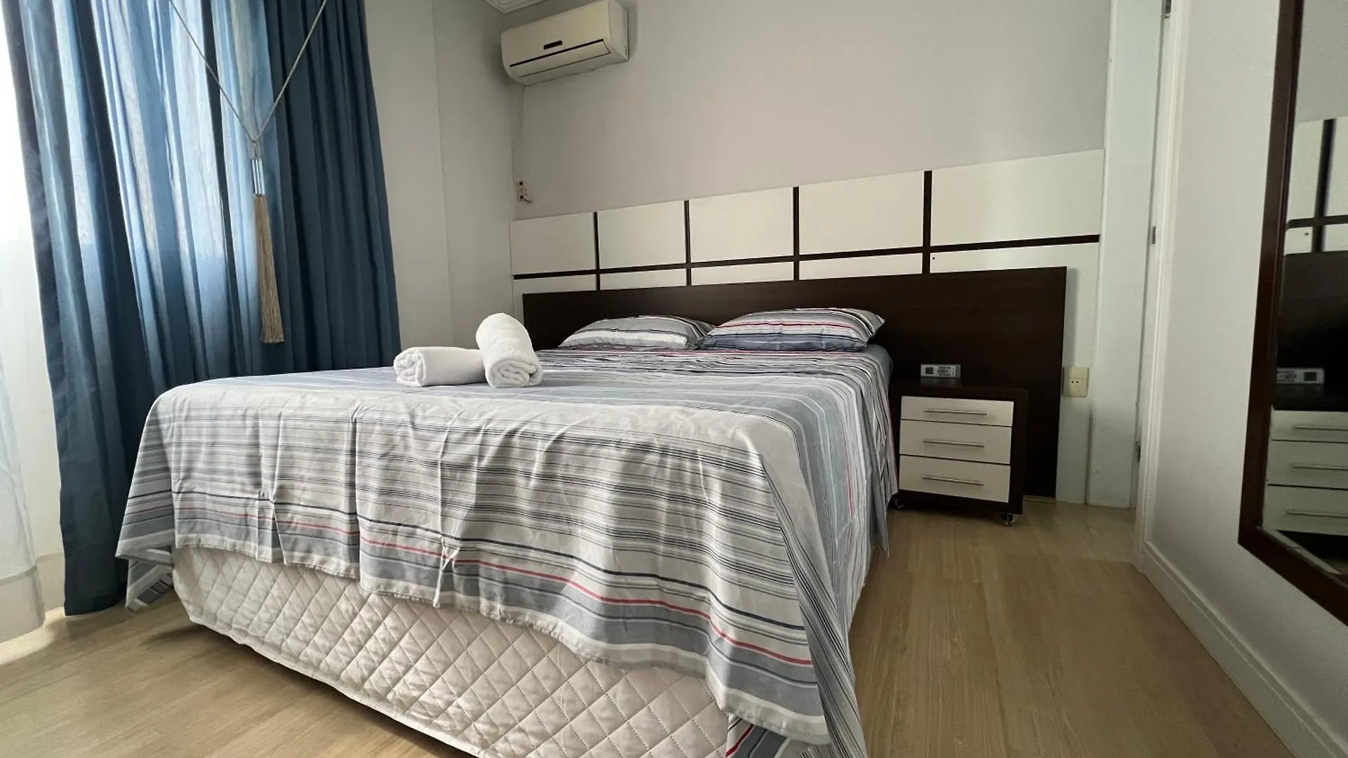 Lindo Apto Balneario Camboriu 1200 M Praia Central